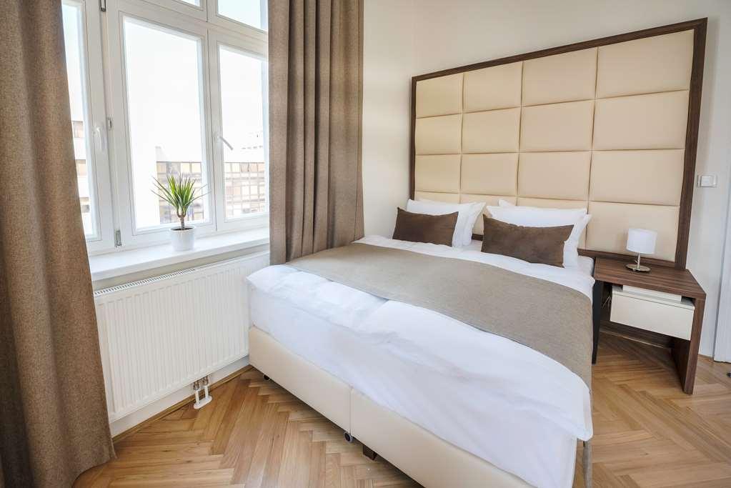 Letna Garden Apartment