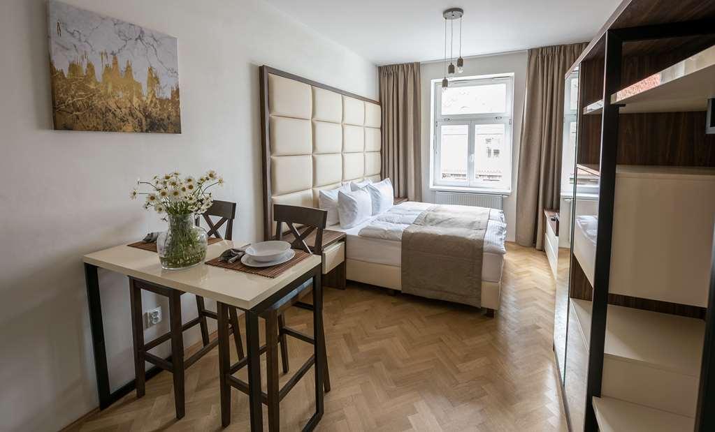 Letna Garden Apartment *